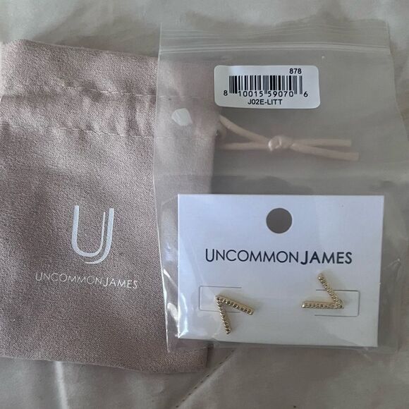 Uncommon James Little Stud Earrings - NEW - Picture 2 of 5